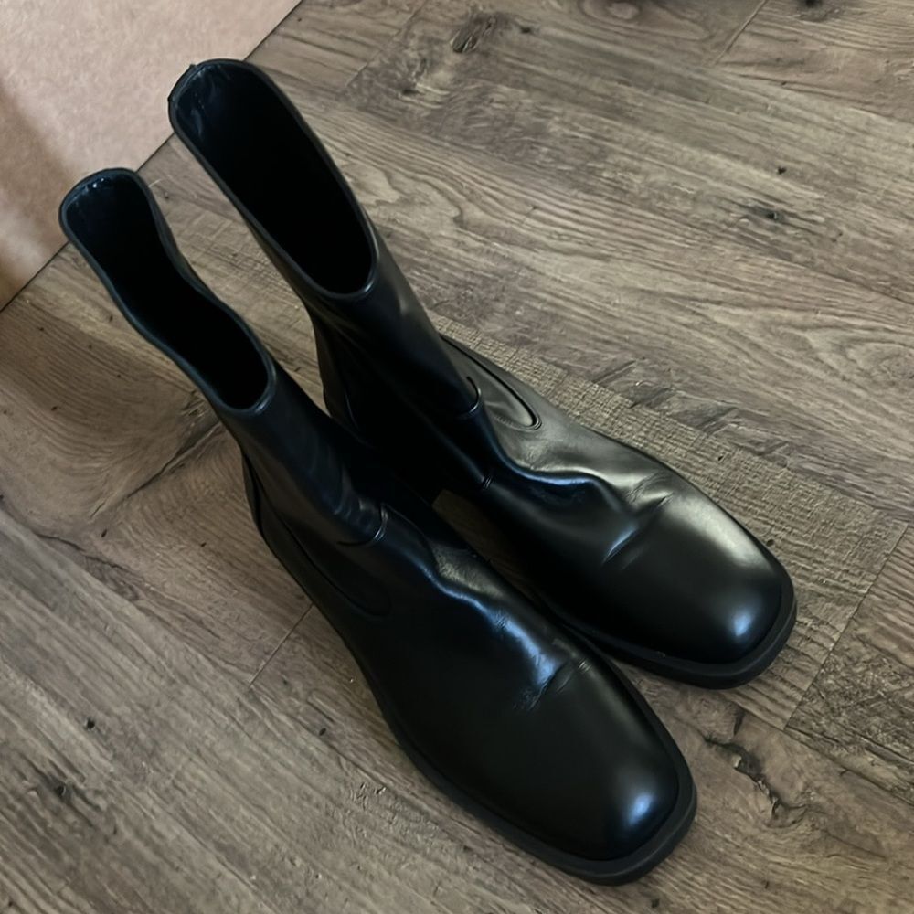 Stuart Weitzman Kaia Bootie - image 7